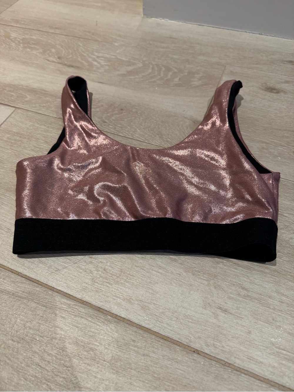 Heroine Sport Metallic Rose Pink Scoop Sports Bra with Black Band small - Picture 3 of 4